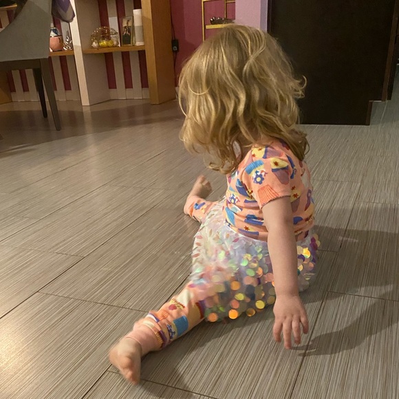 Meet your Posher, Megan - Picture 6 of 7